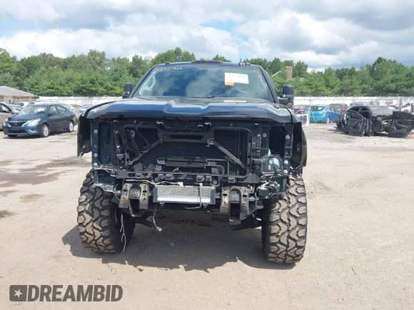 2019 Chevrolet Silverado 2500HD LTZ with VIN 1GC1KTEG4KF257121, listed as a IAAI auction lot 43051866 with 35,326 mi miles and . Bid and sale history available at DreamBid. Image 13.