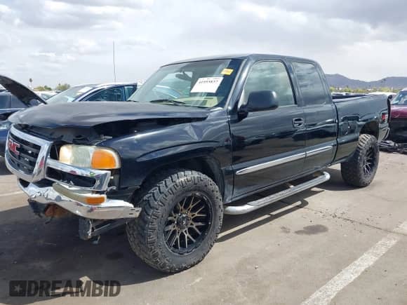2004 GMC Sierra 1500 SLE with VIN 2GTEK19T841288170, listed as a IAAI auction lot 41955837 with 118,677 mi miles and . Bid and sale history available at DreamBid. Image 17.