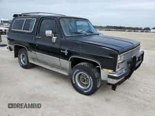 1984 Chevrolet Blazer K10 Utility HT с VIN 1G8EK18HXEF145495, выставлен на аукционе Copart как лот 76857274 с пробегом 40 041 миль миль и Списание • Salvage title. История ставок и продаж доступна на DreamBid. Изображение 4.