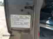 2000 GMC Sierra 1500 SLE z VIN 2GTEC19T4Y1237607, wystawiony jako IAAI lot #42759401 z przebiegiem 228 135 mil mil oraz . Historia ofert i sprzedaży dostępna na DreamBid. Obrazek 9.