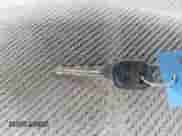 1998 Chevrolet Silverado 2500 z VIN 1GCGC29R2WE243341, wystawiony jako IAAI lot #41469762 z przebiegiem 307 197 mil mil oraz . Historia ofert i sprzedaży dostępna na DreamBid. Obrazek 11.