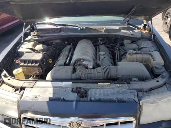 2006 Chrysler 300 C SRT-8 с VIN 2C3LA73W56H102728, выставлен на аукционе Copart как лот 63040605 с пробегом 145 411 миль миль и Чистый • Clean title. История ставок и продаж доступна на DreamBid. Изображение 11.