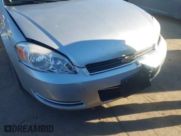 2011 Chevrolet Impala LS Retail z VIN 2G1WA5EK6B1136003, wystawiony jako IAAI lot #43414172 z przebiegiem 104 467 mil mil oraz . Historia ofert i sprzedaży dostępna na DreamBid. Obrazek 17.