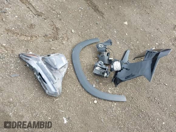 2024 Chevrolet Trax ACTIV z VIN KL77LKE2XRC163372, wystawiony jako IAAI lot #42165935 z przebiegiem 35 033 mil mil oraz . Historia ofert i sprzedaży dostępna na DreamBid. Obrazek 12.