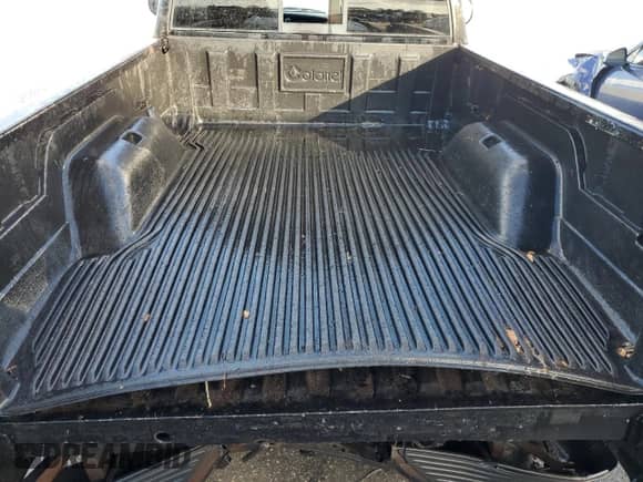 1998 Dodge Dakota SLT z VIN 1B7FL26X2WS745430, wystawiony jako Copart lot #85521434 z przebiegiem 222 120 mil mil oraz Szkoda całkowita • Salvage title. Historia ofert i sprzedaży dostępna na DreamBid. Obrazek 10.