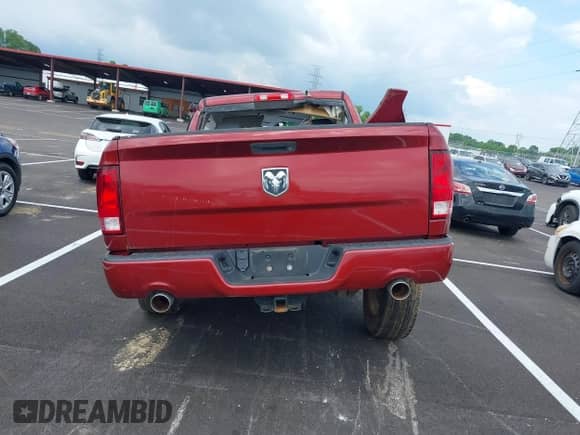 2014 Ram 1500 Express z VIN 3C6JR6ATXEG310186, wystawiony jako IAAI lot #42221601 z przebiegiem 56 684 mil mil oraz . Historia ofert i sprzedaży dostępna na DreamBid. Obrazek 16.