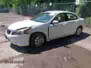 2010 Honda Accord LX z VIN 1HGCP2F31AA177725, wystawiony jako IAAI lot #42297599 z przebiegiem 46 435 mil mil oraz . Historia ofert i sprzedaży dostępna na DreamBid. Obrazek 2.