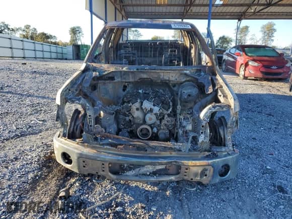 2013 Ford F-150 XL z VIN 1FTFW1ETXDFA01712, wystawiony jako Copart lot #87090905 z przebiegiem Nie podano mil oraz Nie do naprawy • Non repairable. Historia ofert i sprzedaży dostępna na DreamBid. Obrazek 5.