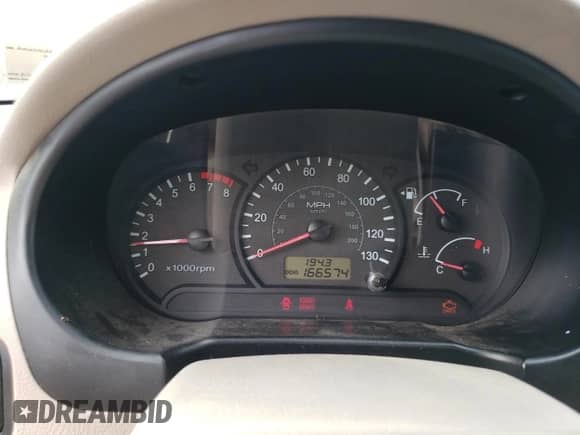 2005 Hyundai Accent GLS с VIN KMHCG35C05U325871, выставлен на аукционе Copart как лот 64258985 с пробегом 166 574 миль миль и Списание • Salvage title. История ставок и продаж доступна на DreamBid. Изображение 9.