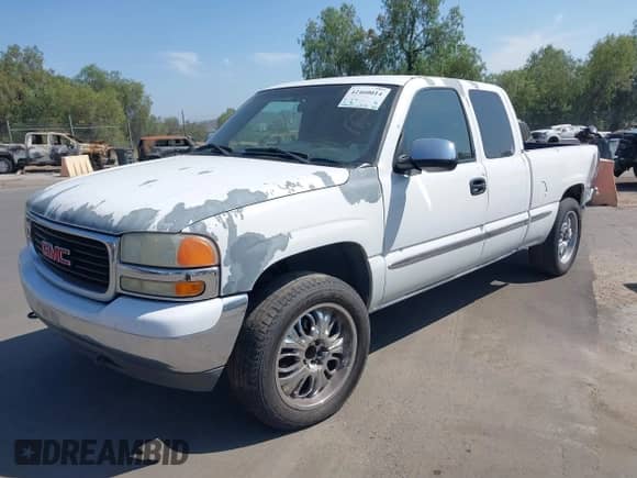 2001 GMC Sierra 1500 SLE z VIN 2GTEC19V111385026, wystawiony jako IAAI lot #42460014 z przebiegiem 228 621 mil mil oraz . Historia ofert i sprzedaży dostępna na DreamBid. Obrazek 19.