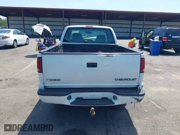 2001 Chevrolet S-10 LS Xtreme с VIN 1GCCS19W218191492, выставлен на аукционе IAAI как лот 43089377 с пробегом 230 306 миль миль и . История ставок и продаж доступна на DreamBid. Изображение 16.