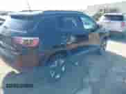 2018 Jeep Compass Trailhawk с VIN 3C4NJDDBXJT403901, выставлен на аукционе IAAI как лот 43123640 с пробегом 103 211 миль миль и . История ставок и продаж доступна на DreamBid. Изображение 4.