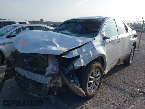 2019 Chevrolet Traverse LT Cloth z VIN 1GNEVGKW8KJ228639, wystawiony jako IAAI lot #42388340 z przebiegiem Nie podano mil oraz . Historia ofert i sprzedaży dostępna na DreamBid. Obrazek 2.
