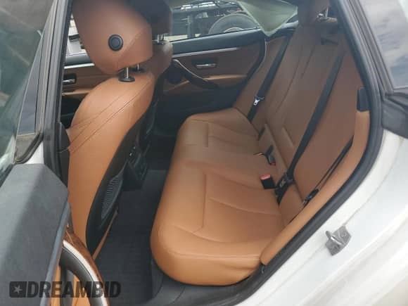 2016 BMW 4 Series 428i xDrive z VIN WBA4C9C51GG136270, wystawiony jako Copart lot #67798155 z przebiegiem 65 597 mil mil oraz Szkoda całkowita • Salvage title. Historia ofert i sprzedaży dostępna na DreamBid. Obrazek 10.