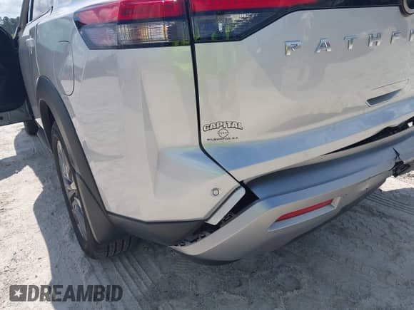 2024 Nissan Pathfinder SL with VIN 5N1DR3CB4RC263900, listed as a IAAI auction lot 42503314 with 10,140 mi miles and . Bid and sale history available at DreamBid. Image 17.