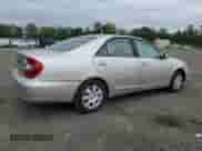 2002 Toyota Camry XLE z VIN 4T1BE32K02U598267, wystawiony jako Copart lot #67682135 z przebiegiem 101 134 mil mil oraz Czysty tytuł • Clean title. Historia ofert i sprzedaży dostępna na DreamBid. Obrazek 3.