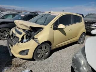 2013 Chevrolet Spark LT с VIN KL8CD6S92DC599819, выставлен на аукционе Copart как лот 65657225 с пробегом Не указан миль и Списание • Salvage title. История ставок и продаж доступна на DreamBid. Изображение 1.