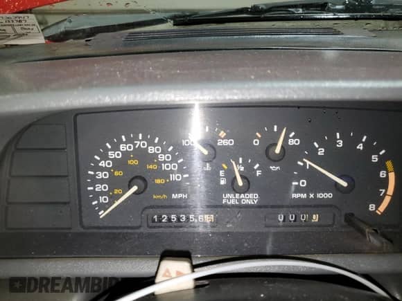 1991 Chevrolet Cavalier z VIN 1G1JC34T9M7303947, wystawiony jako Copart lot #46650685 z przebiegiem 125 356 mil mil oraz Szkoda całkowita • Salvage title. Historia ofert i sprzedaży dostępna na DreamBid. Obrazek 9.