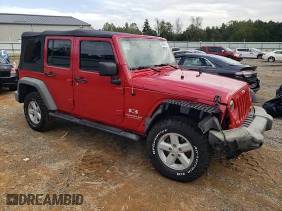 2008 Jeep Wrangler Unlimited X with VIN 1J4GA39168L507899, listed as a Copart auction lot 84404775 with 99,888 mi miles and Salvage title. Bid and sale history available at DreamBid. Image 4.