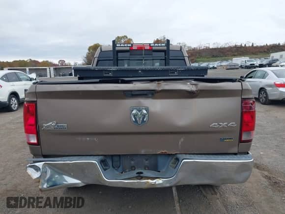 2010 Dodge 1500 SLT with VIN 1D7RV1GP6AS157951, listed as a IAAI auction lot 43565773 with 239,581 mi miles and . Bid and sale history available at DreamBid. Image 6.