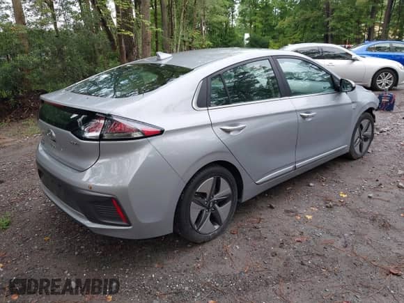 2020 Hyundai Ioniq SEL with VIN KMHC85LC8LU211089, listed as a IAAI auction lot 42982149 with 35,434 mi miles and . Bid and sale history available at DreamBid. Image 4.