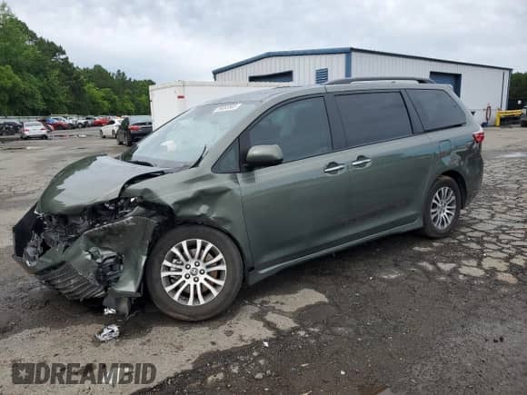 2020 Toyota Sienna XLE Auto Access Seat z VIN 5TDYZ3DC6LS078735, wystawiony jako Copart lot #59093565 z przebiegiem 35 311 mil mil oraz Szkoda całkowita • Salvage title. Historia ofert i sprzedaży dostępna na DreamBid. Obrazek 1.