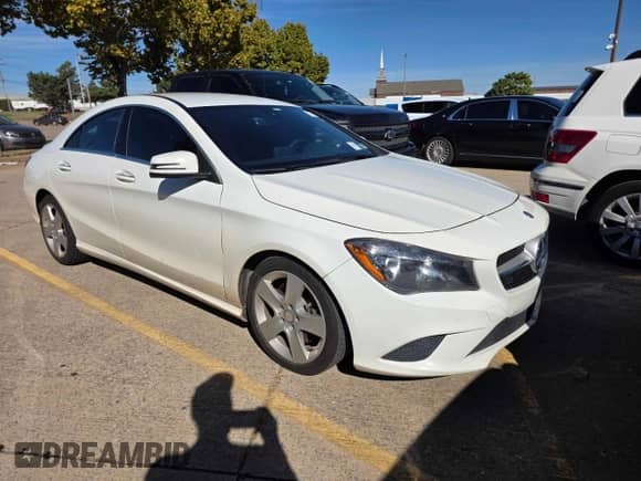 2016 Mercedes-Benz CLA 250 с VIN WDDSJ4EBXGN355381, выставлен на аукционе Copart как лот 91053065 с пробегом 131 582 миль миль и Чистый • Clean title. История ставок и продаж доступна на DreamBid. Изображение 1.
