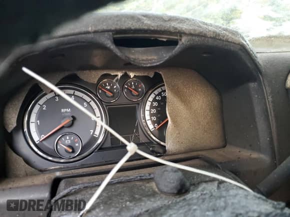 2010 Dodge 1500 SLT z VIN 1D7RV1GP5AS210607, wystawiony jako Copart lot #81732535 z przebiegiem Nie podano mil oraz Szkoda całkowita • Salvage title. Historia ofert i sprzedaży dostępna na DreamBid. Obrazek 9.