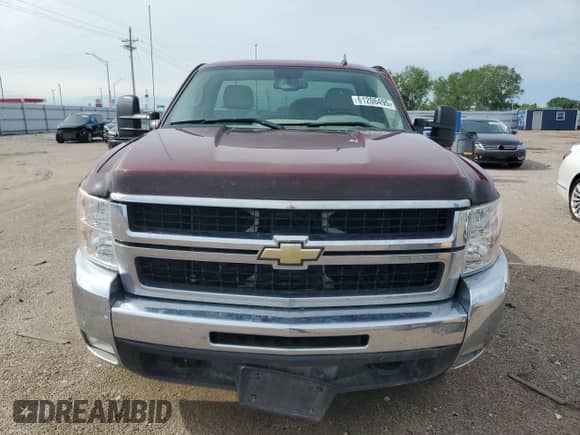 2008 Chevrolet Silverado 2500HD Work Truck z VIN 1GCHK24K98E187693, wystawiony jako Copart lot #61206495 z przebiegiem Nie podano mil oraz Szkoda całkowita • Salvage title. Historia ofert i sprzedaży dostępna na DreamBid. Obrazek 5.