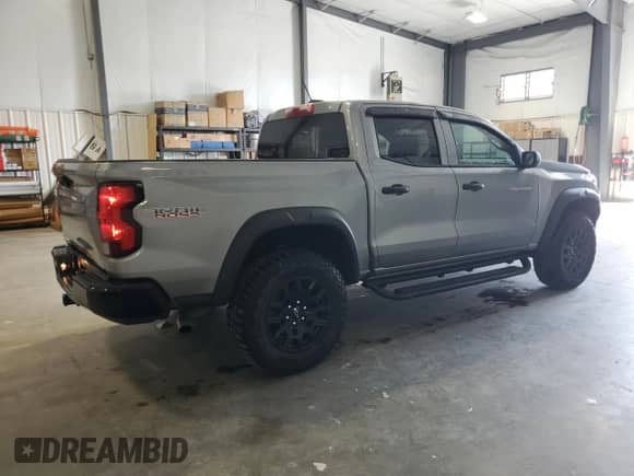 2024 Chevrolet Colorado 4WD Trail Boss z VIN 1GCPTEEK0R1282743, wystawiony jako Copart lot #64331155 z przebiegiem 13 639 mil mil oraz Czysty tytuł • Clean title. Historia ofert i sprzedaży dostępna na DreamBid. Obrazek 3.