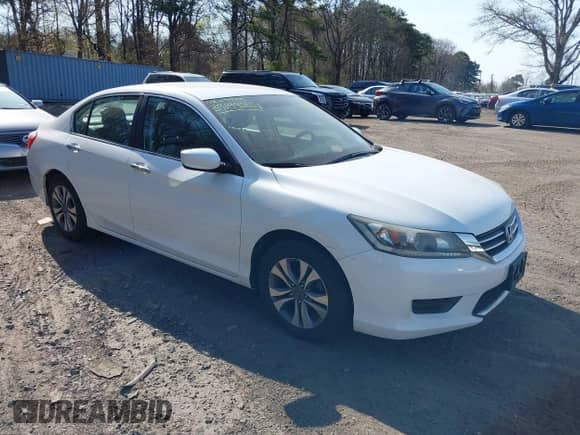 2014 Honda Accord LX z VIN 1HGCR2F34EA282811, wystawiony jako IAAI lot #39199861 z przebiegiem 88 573 mil mil oraz . Historia ofert i sprzedaży dostępna na DreamBid. Obrazek 1.