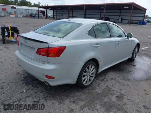 2007 Lexus IS 250 with VIN JTHCK262872012762, listed as a IAAI auction lot 43296331 with 146,019 mi miles and . Bid and sale history available at DreamBid. Image 4.
