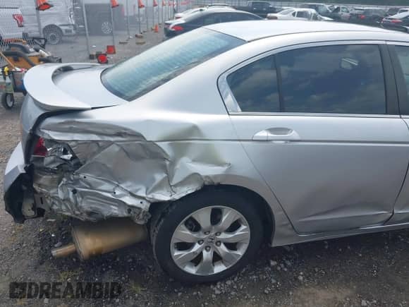 2008 Honda Accord EX with VIN 1HGCP267X8A024418, listed as a IAAI auction lot 42678747 with 101,347 mi miles and . Bid and sale history available at DreamBid. Image 17.