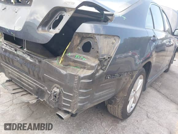 2011 Toyota Camry LE with VIN 4T1BF3EK0BU158333, listed as a IAAI auction lot 43122802 with 121,682 mi miles and . Bid and sale history available at DreamBid. Image 13.