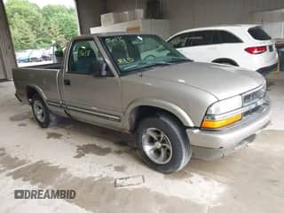 2000 Chevrolet S-10 с VIN 1GCCS1456YK216812, выставлен на аукционе IAAI как лот 42415618 с пробегом 140 861 миль миль и . История ставок и продаж доступна на DreamBid. Изображение 1.