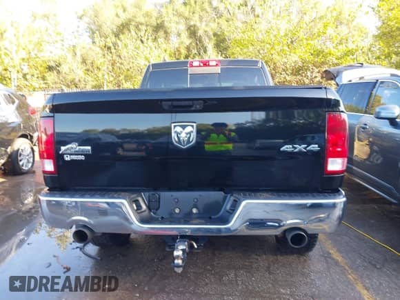 2014 Ram 1500 Big Horn z VIN 1C6RR7GT7ES460488, wystawiony jako IAAI lot #43292311 z przebiegiem 176 161 mil mil oraz . Historia ofert i sprzedaży dostępna na DreamBid. Obrazek 17.