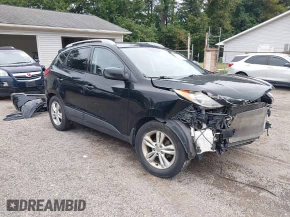 2011 Hyundai Tucson GLS with VIN KM8JU3AC2BU160178, listed as a IAAI auction lot 43047782 with 220,238 mi miles and . Bid and sale history available at DreamBid. Image 1.
