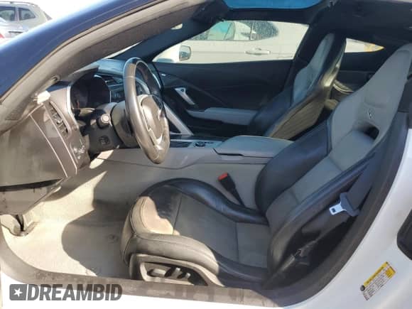 2019 Chevrolet Corvette Grand Sport 2LT с VIN 1G1YY2D76K5121242, выставлен на аукционе Copart как лот 74897434 с пробегом Не указан миль и На запчасти • Non repairable. История ставок и продаж доступна на DreamBid. Изображение 7.