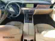 2015 Hyundai Genesis 3.8L z VIN KMHGN4JE9FU055433, wystawiony jako Copart lot #72036204 z przebiegiem 110 213 mil mil oraz Szkoda całkowita • Salvage title. Historia ofert i sprzedaży dostępna na DreamBid. Obrazek 8.