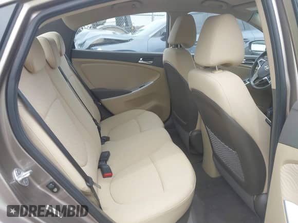 2012 Hyundai Accent GLS z VIN KMHCU4AE8CU240375, wystawiony jako IAAI lot #42184903 z przebiegiem 116 785 mil mil oraz . Historia ofert i sprzedaży dostępna na DreamBid. Obrazek 8.