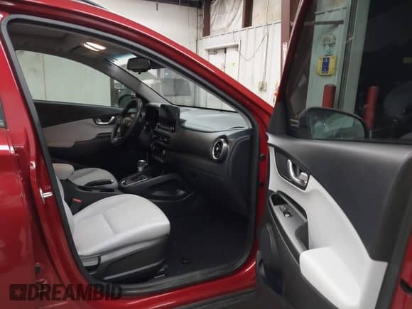 2023 Hyundai Kona SEL с VIN KM8K32AB4PU061958, выставлен на аукционе IAAI как лот 43459903 с пробегом 16 868 миль миль и . История ставок и продаж доступна на DreamBid. Изображение 5.
