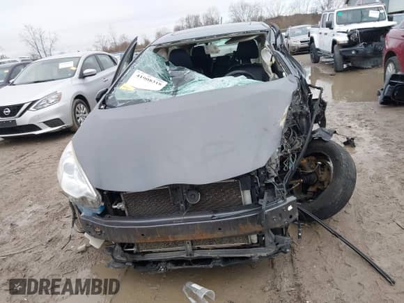 2014 Toyota Prius One z VIN JTDKDTB35E1071329, wystawiony jako IAAI lot #41908318 z przebiegiem Nie podano mil oraz . Historia ofert i sprzedaży dostępna na DreamBid. Obrazek 13.