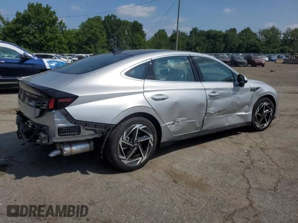 2025 Hyundai Sonata SEL Convenience с VIN KMHL14JA0SA467114, выставлен на аукционе Copart как лот 65951405 с пробегом 445 миль миль и Списание • Salvage title. История ставок и продаж доступна на DreamBid. Изображение 3.