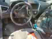 2012 Hyundai Veloster w/Red Int z VIN KMHTC6AD9CU074292, wystawiony jako Copart lot #56371095 z przebiegiem Nie podano mil oraz Czysty tytuł • Clean title. Historia ofert i sprzedaży dostępna na DreamBid. Obrazek 8.