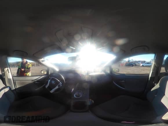 2011 Toyota Prius II with VIN JTDKN3DUXB1422475, listed as a IAAI auction lot 43516418 with 221,739 mi miles and . Bid and sale history available at DreamBid. Image 19.