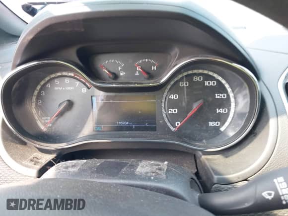 2017 Chevrolet Cruze LT z VIN 1G1BE5SMXH7174497, wystawiony jako IAAI lot #42873564 z przebiegiem 116 704 mil mil oraz . Historia ofert i sprzedaży dostępna na DreamBid. Obrazek 7.