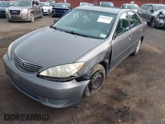 2006 Toyota Camry STD с VIN 4T1BE32K76U730544, выставлен на аукционе IAAI как лот 42626568 с пробегом 324 000 миль миль и . История ставок и продаж доступна на DreamBid. Изображение 6.