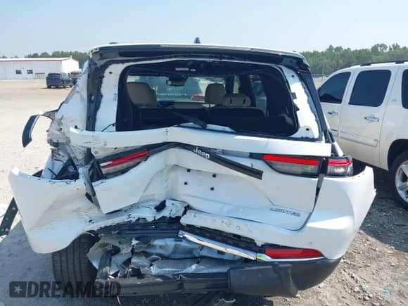 2024 Jeep Grand Cherokee Limited with VIN 1C4RJHBG6RC698607, listed as a IAAI auction lot 42562966 with 25,218 mi miles and . Bid and sale history available at DreamBid. Image 16.