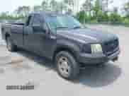 2006 Ford F-150 XL z VIN 1FTRF12W16NB15117, wystawiony jako IAAI lot #42410093 z przebiegiem 319 707 mil mil oraz . Historia ofert i sprzedaży dostępna na DreamBid. Obrazek 1.