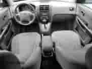 2009 Hyundai Tucson GLS с VIN KM8JM12BX9U114537, выставлен на аукционе Copart как лот 71603135 с пробегом 122 288 миль миль и Списание • Salvage title. История ставок и продаж доступна на DreamBid. Изображение 8.